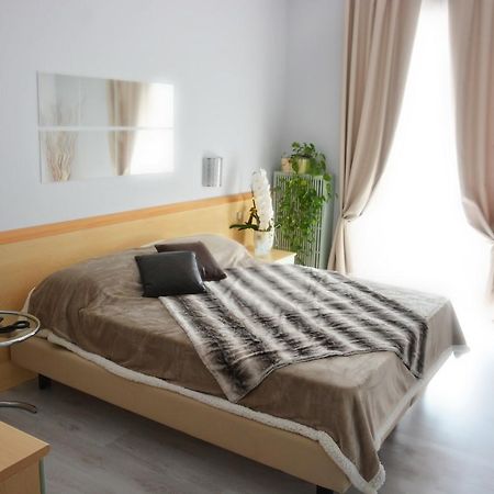 Hotel Oceano بسكييرا ديل غاردا المظهر الخارجي الصورة