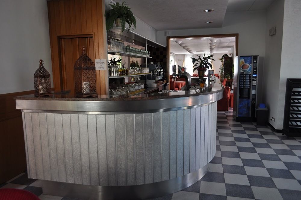 Hotel Oceano بسكييرا ديل غاردا المظهر الخارجي الصورة