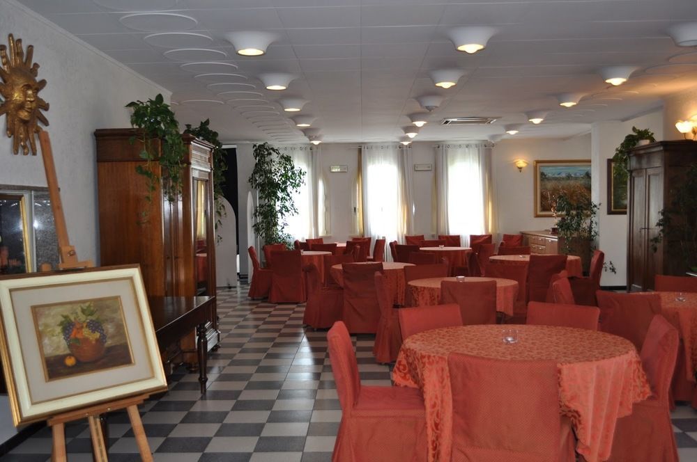 Hotel Oceano بسكييرا ديل غاردا المظهر الخارجي الصورة