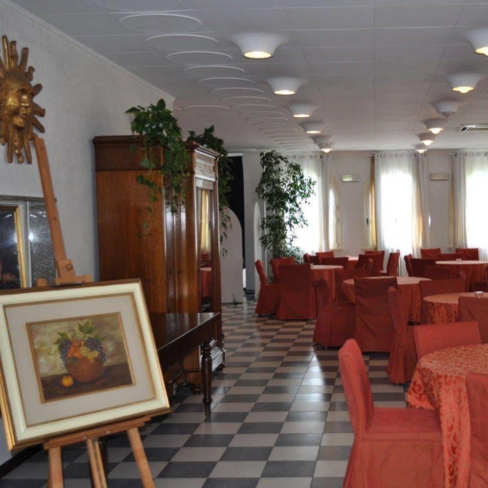 Hotel Oceano بسكييرا ديل غاردا المظهر الخارجي الصورة